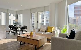 Entire Apartment In Zetland